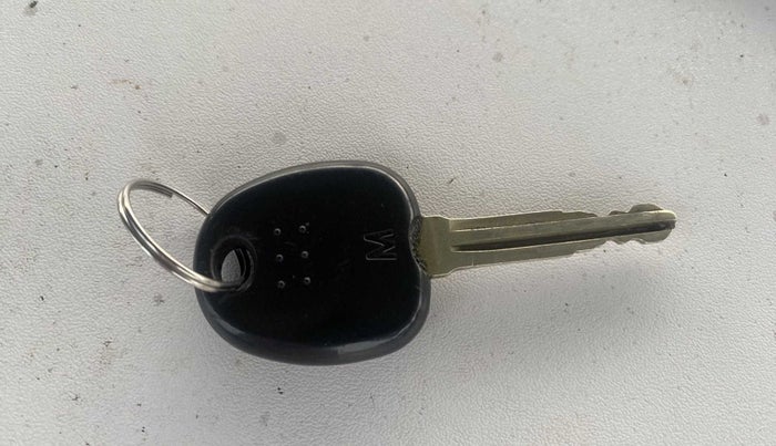 2014 Hyundai Eon MAGNA +, Petrol, Manual, 32,370 km, Key Close Up