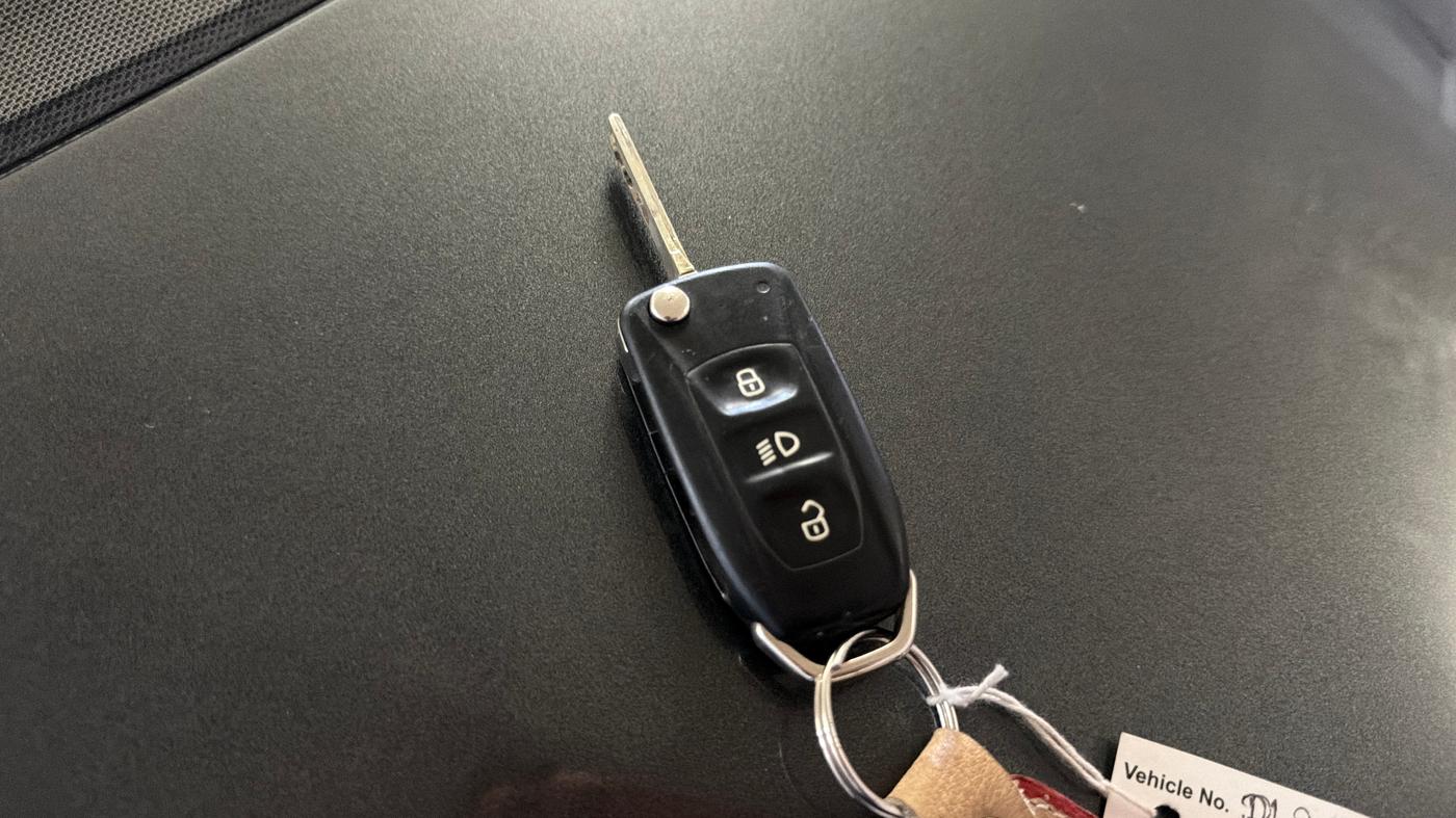 2023 Tata Tiago XT (O) PETROL, Petrol, Manual, 51,998 km, Key Close Up