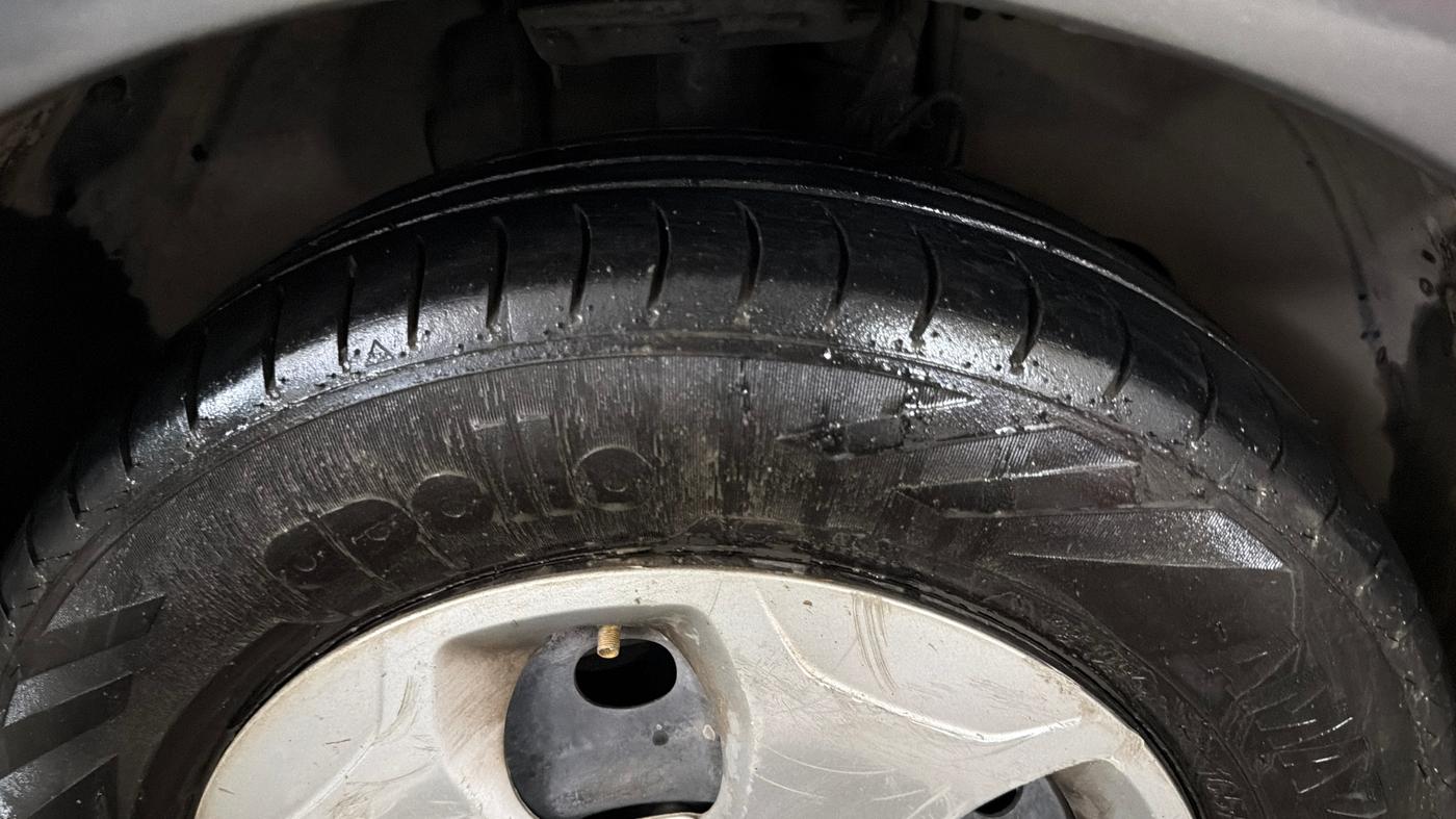 2023 Tata Tiago XT (O) PETROL, Petrol, Manual, 51,998 km, Right Front Tyre Tread