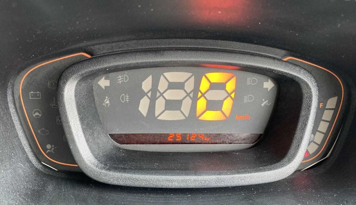 2018 Renault Kwid RXT 1.0 (O), Petrol, Manual, 25,121 km, Odometer Image
