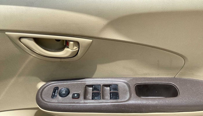 2013 Honda Amaze 1.2L I-VTEC S, Petrol, Manual, 52,034 km, Driver Side Door Panels Control
