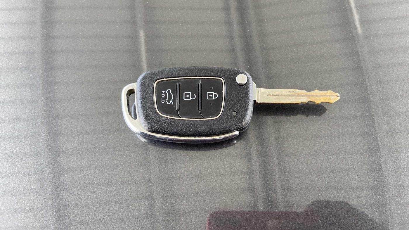 2019 Hyundai GRAND I10 NIOS SPORTZ AMT 1.2 KAPPA VTVT, Petrol, Automatic, 26,771 km, Key Close Up