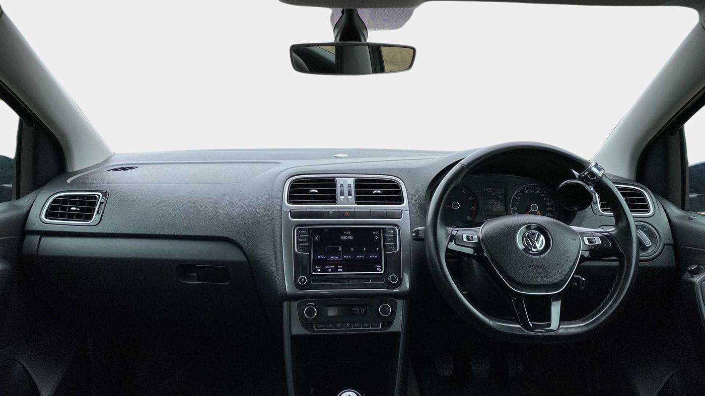 2020 Volkswagen Polo HIGHLINE PLUS 1.0L TSI, Petrol, Manual, 43,719 km, Dashboard