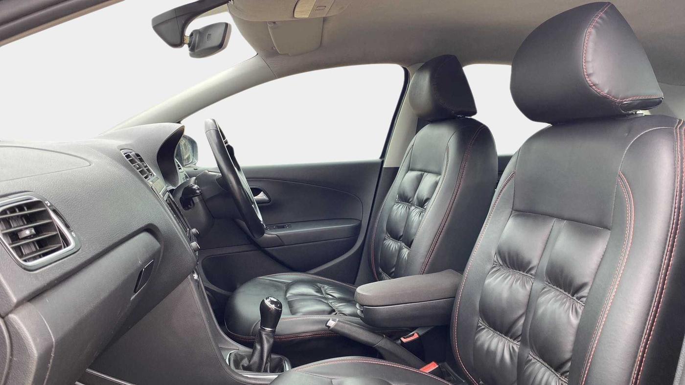2020 Volkswagen Polo HIGHLINE PLUS 1.0L TSI, Petrol, Manual, 43,719 km, Right Side Front Door Cabin
