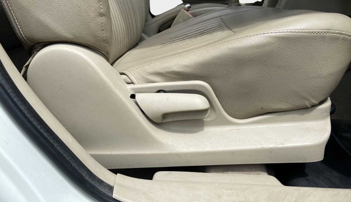 2016 Maruti Swift Dzire VXI, CNG, Manual, 1,06,109 km, Driver Side Adjustment Panel