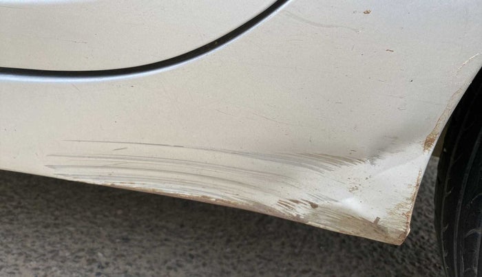 2018 Hyundai Eon ERA +, Petrol, Manual, 43,571 km, Left running board - Slightly dented