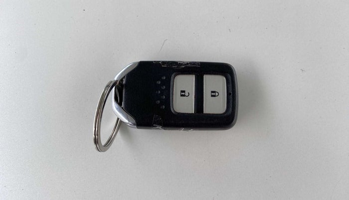 2021 Honda WR-V 1.2L I-VTEC VX MT, Petrol, Manual, 37,988 km, Key Close Up