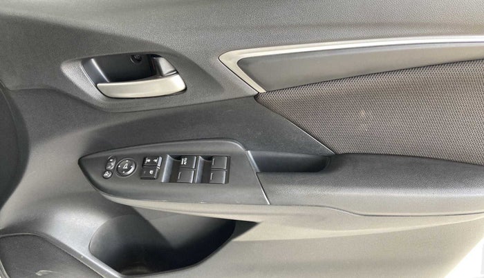 2021 Honda WR-V 1.2L I-VTEC VX MT, Petrol, Manual, 37,988 km, Driver Side Door Panels Control