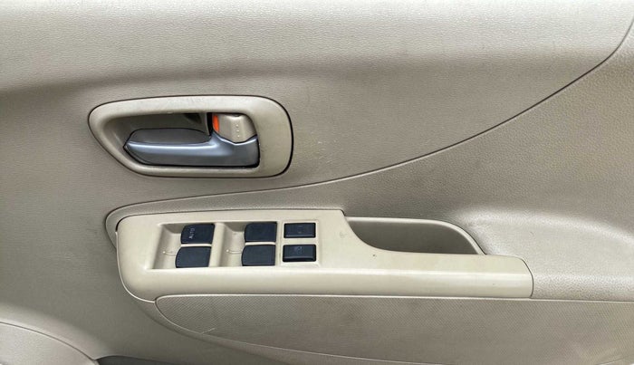 2013 Maruti A Star VXI (ABS) AT, Petrol, Automatic, 1,15,483 km, Driver Side Door Panels Control