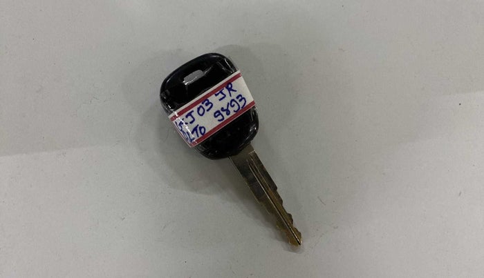 2017 Maruti Alto K10 VXI, Petrol, Manual, 29,268 km, Key Close Up