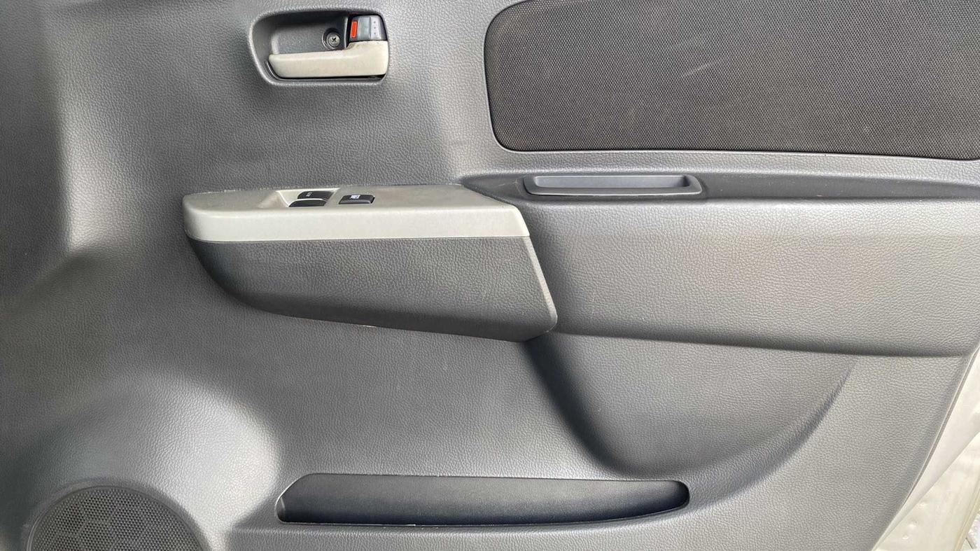 2012 Maruti Wagon R 1.0 LXI, Petrol, Manual, 89,945 km, Driver Side Door Panels Control