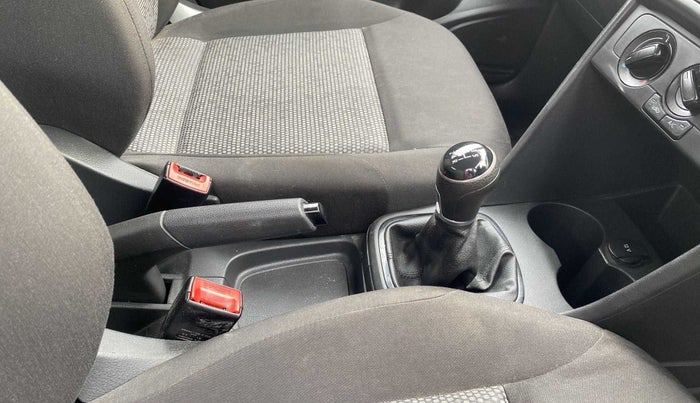 2019 Volkswagen Polo TRENDLINE 1.0L, Petrol, Manual, 25,274 km, Gear Lever