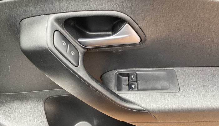 2019 Volkswagen Polo TRENDLINE 1.0L, Petrol, Manual, 25,274 km, Driver Side Door Panels Control