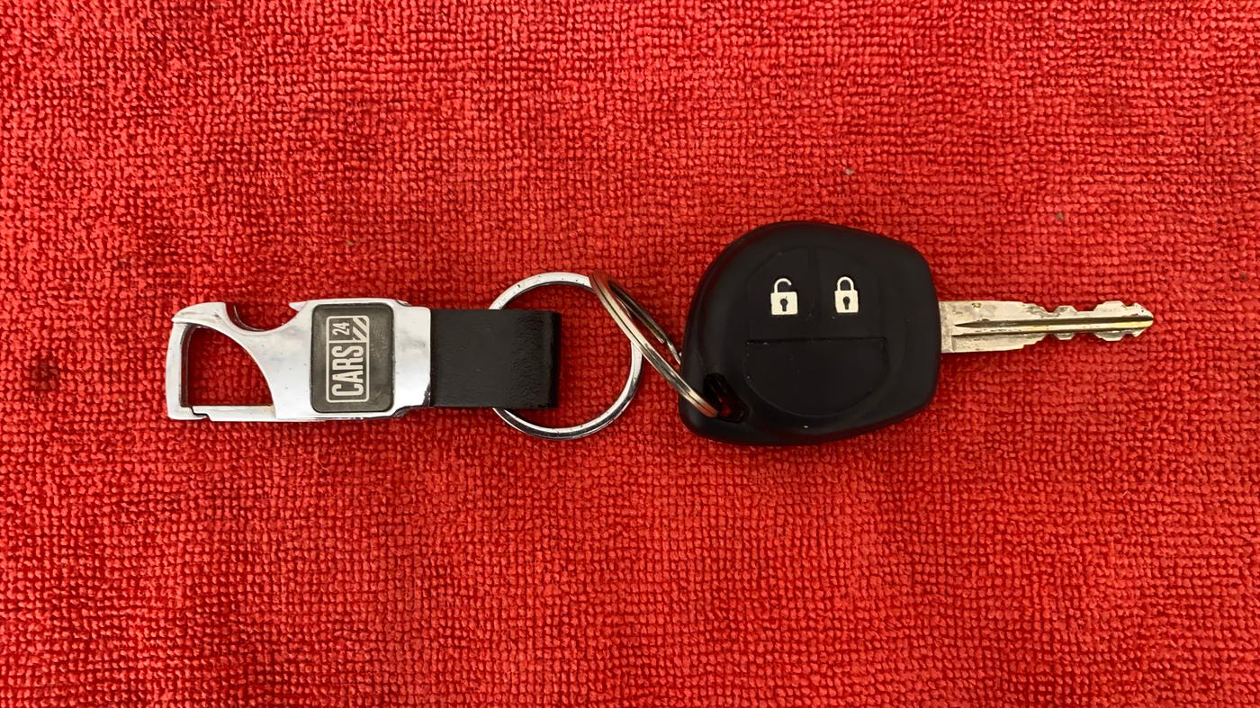 2011 Maruti Wagon R 1.0 VXI, Petrol, Manual, 18,112 km, Key Close Up