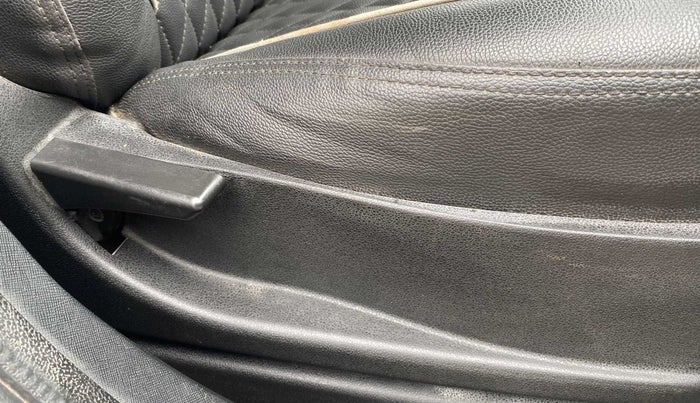 2018 Tata NEXON XT PETROL, Petrol, Manual, 49,327 km, Driver Side Adjustment Panel