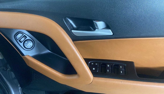 2018 Hyundai Creta SX 1.6 PETROL, Petrol, Manual, 65,148 km, Driver Side Door Panels Control
