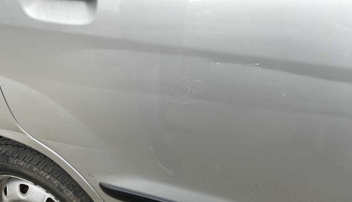 2011 Maruti Zen Estilo LXI, Petrol, Manual, 1,01,266 km, Right rear door - Line - Paint ok & Dent >8 inch(If not in criase line)
