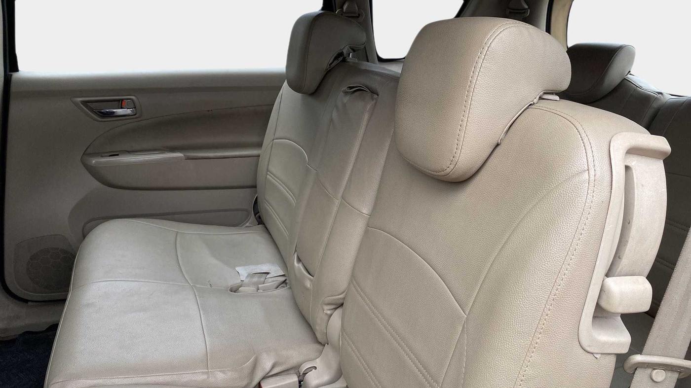 2016 Maruti Ertiga VXI, Petrol, Manual, 48,539 km, Right Side Rear Door Cabin