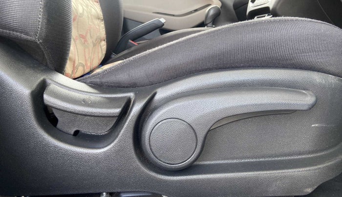 2018 Hyundai Elite i20 SPORTZ 1.2, Petrol, Manual, 15,961 km, Driver Side Adjustment Panel