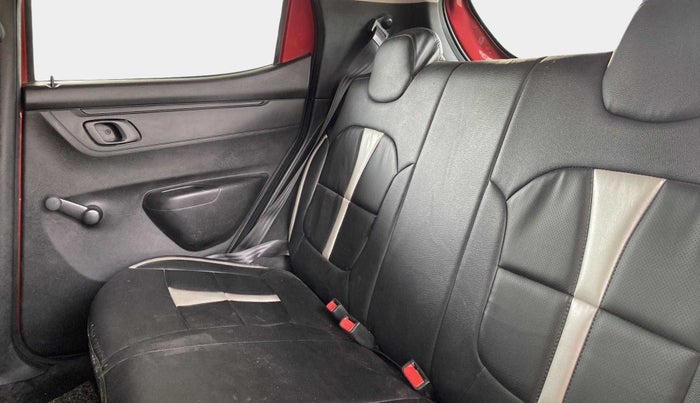 2017 Renault Kwid RXT 1.0 (O), Petrol, Manual, 42,912 km, Right Side Rear Door Cabin