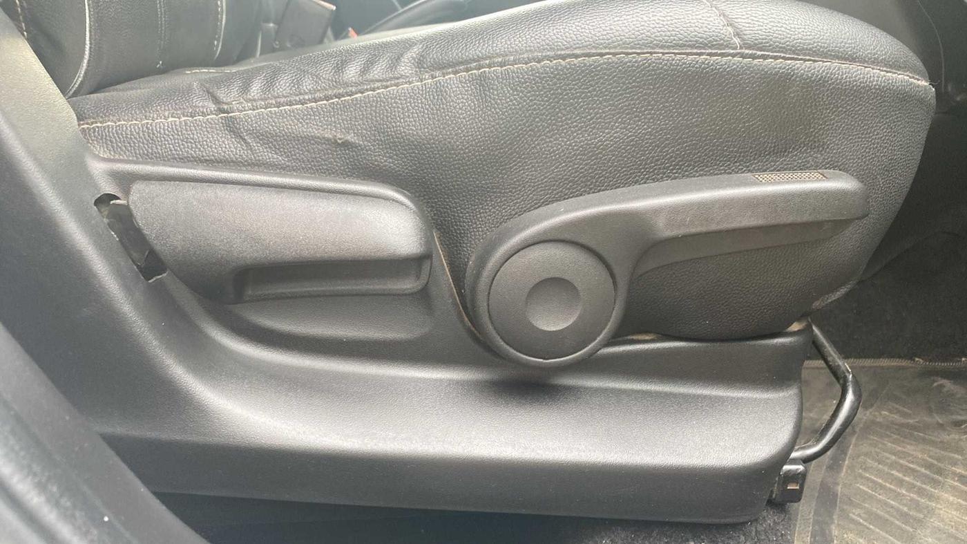 2016 Maruti Swift ZXI, Petrol, Manual, 64,824 km, Driver Side Adjustment Panel