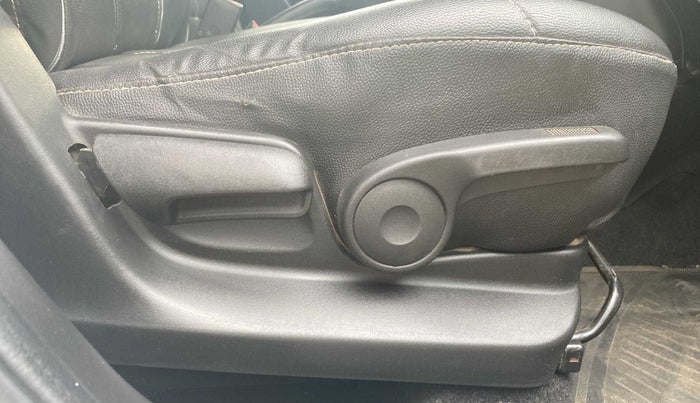 2016 Maruti Swift ZXI, Petrol, Manual, 64,824 km, Driver Side Adjustment Panel