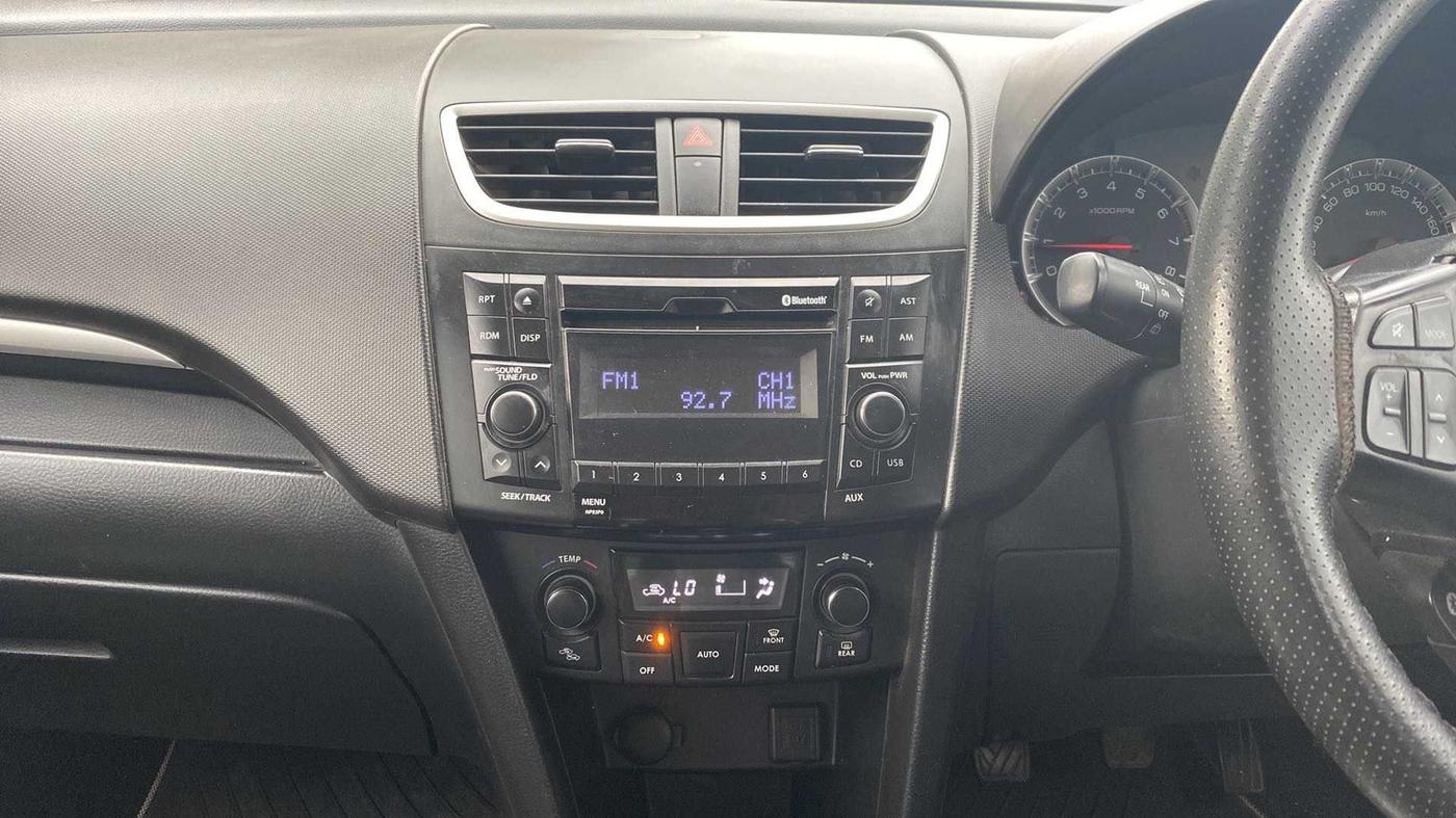 2016 Maruti Swift ZXI, Petrol, Manual, 64,824 km, Air Conditioner