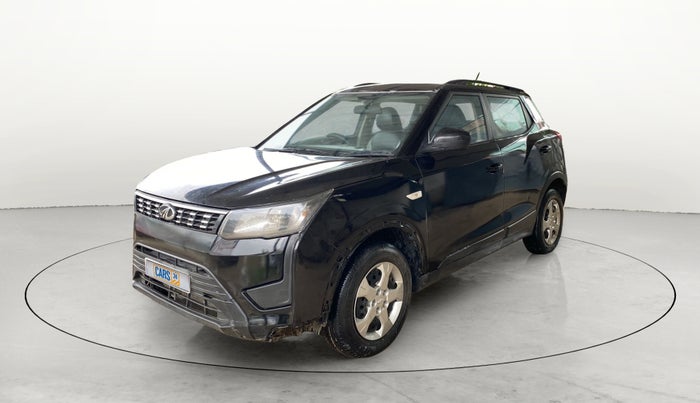 2019 Mahindra XUV300 W6 1.5 DIESEL, Diesel, Manual, 66,656 km, Left Front Diagonal