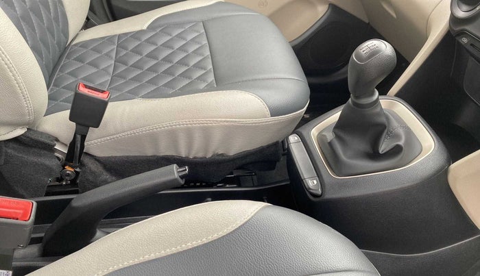 2021 Hyundai NEW SANTRO ERA EXECUTIVE, Petrol, Manual, 17,863 km, Gear Lever
