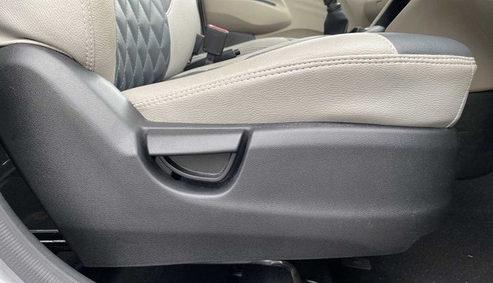 2021 Hyundai NEW SANTRO ERA EXECUTIVE, Petrol, Manual, 17,863 km, Driver Side Adjustment Panel