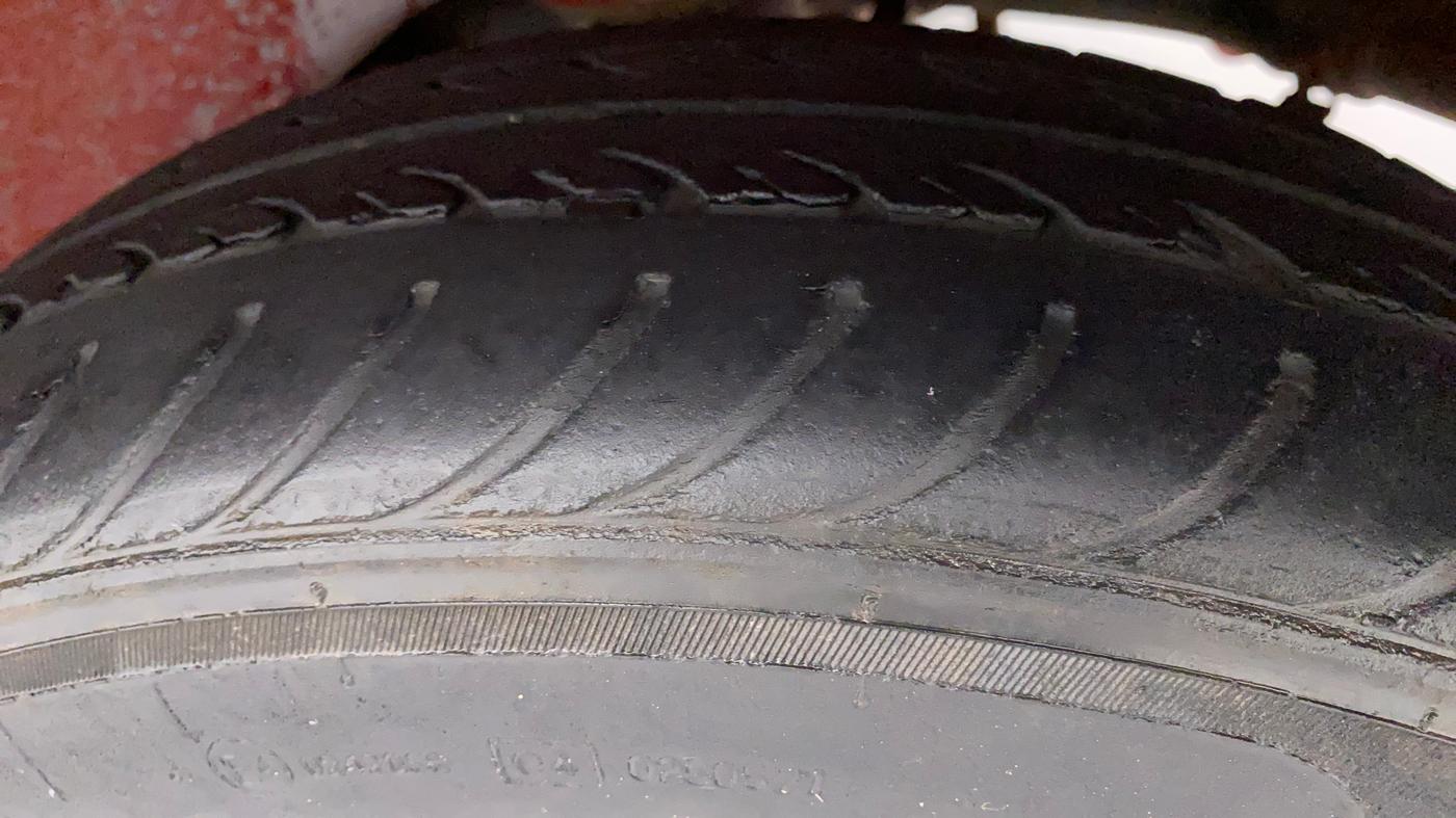 2010 Maruti A Star VXI, Petrol, Manual, 77,954 km, Left Rear Tyre Tread