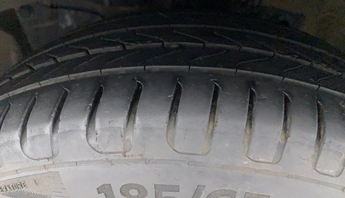 2016 Honda City 1.5L I-VTEC SV, Petrol, Manual, 1,02,004 km, Left Front Tyre Tread