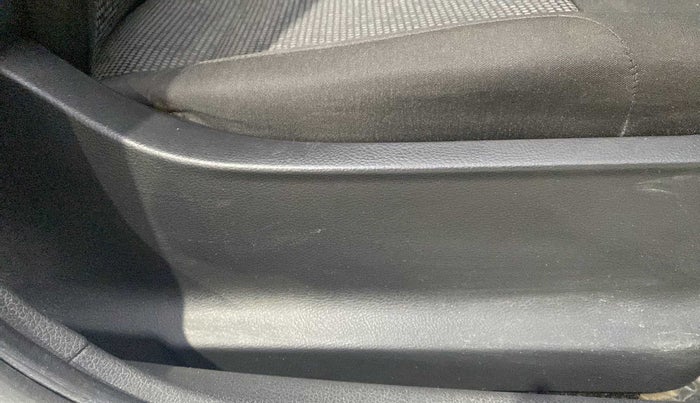 2017 Volkswagen Ameo TRENDLINE 1.2L, CNG, Manual, 70,160 km, Driver Side Adjustment Panel