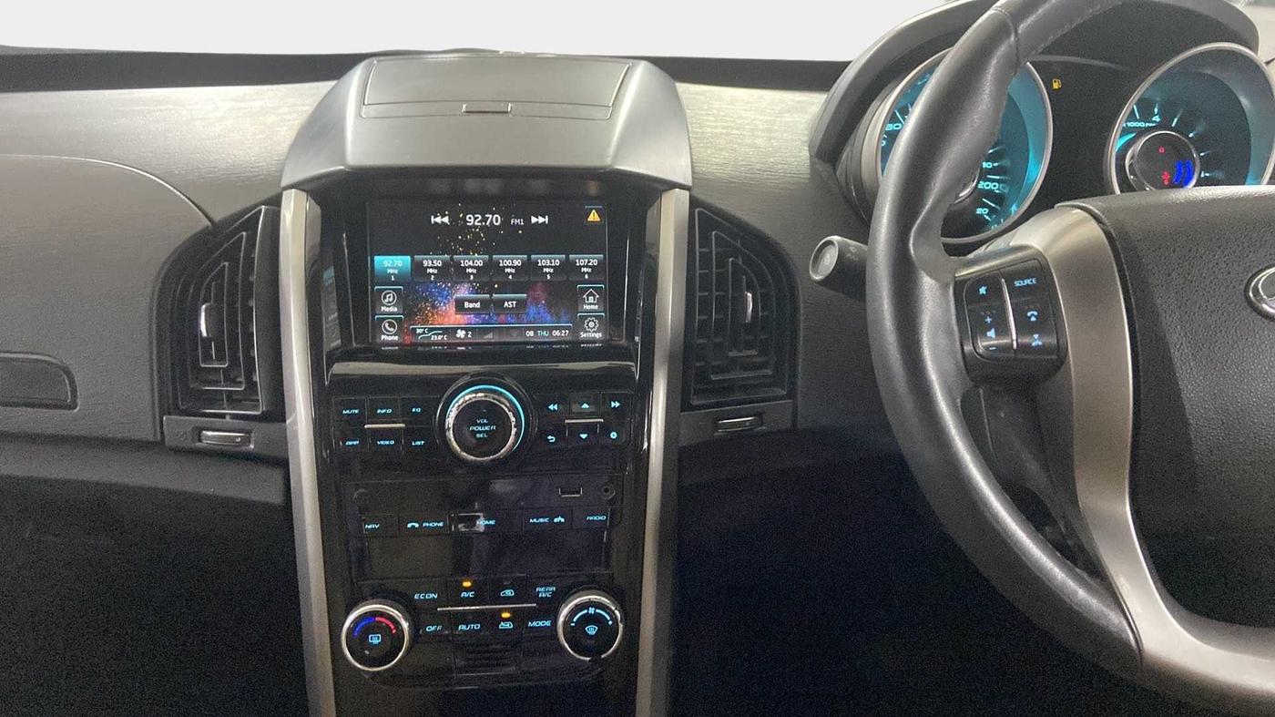 2018 Mahindra XUV500 W9 AT, Diesel, Automatic, 44,913 km, Air Conditioner