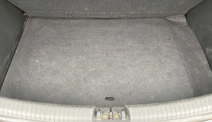 2019 Hyundai Grand i10 MAGNA 1.2 KAPPA VTVT, Petrol, Manual, 65,627 km, Boot Inside