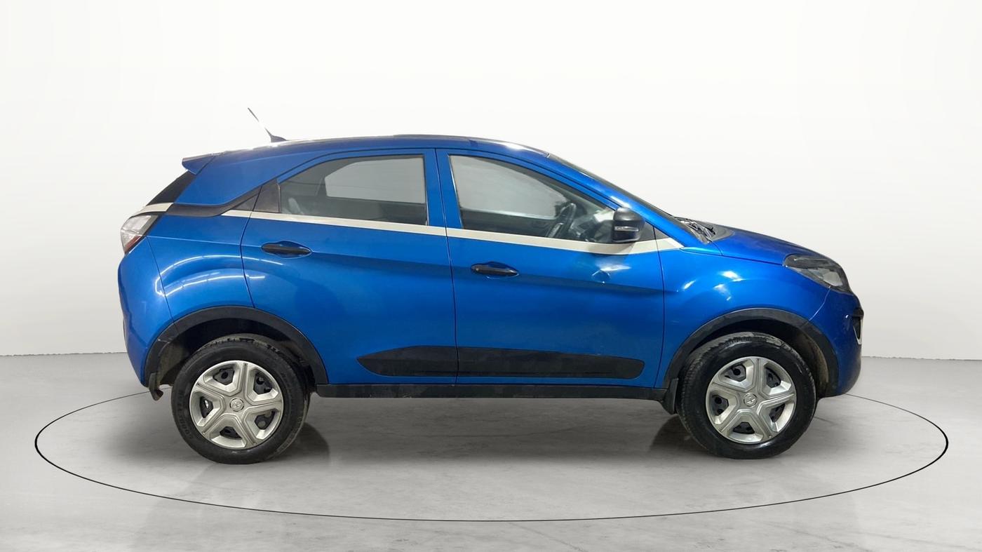2019 Tata NEXON XM PETROL, Petrol, Manual, 56,232 km, Right Side View