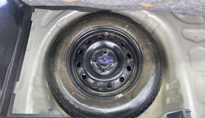 2020 Maruti Swift VXI, Petrol, Manual, 61,433 km, Boot floor - Slight discoloration