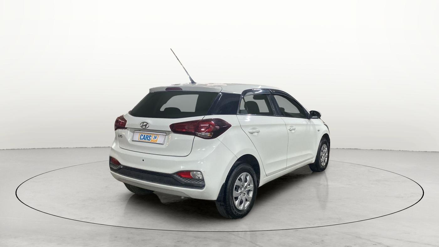 2018 Hyundai Elite i20 MAGNA EXECUTIVE 1.2, Petrol, Manual, 57,295 km, Right Back Diagonal