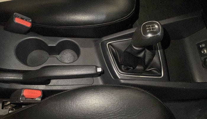 2018 Hyundai Elite i20 MAGNA EXECUTIVE 1.2, Petrol, Manual, 57,295 km, Gear Lever