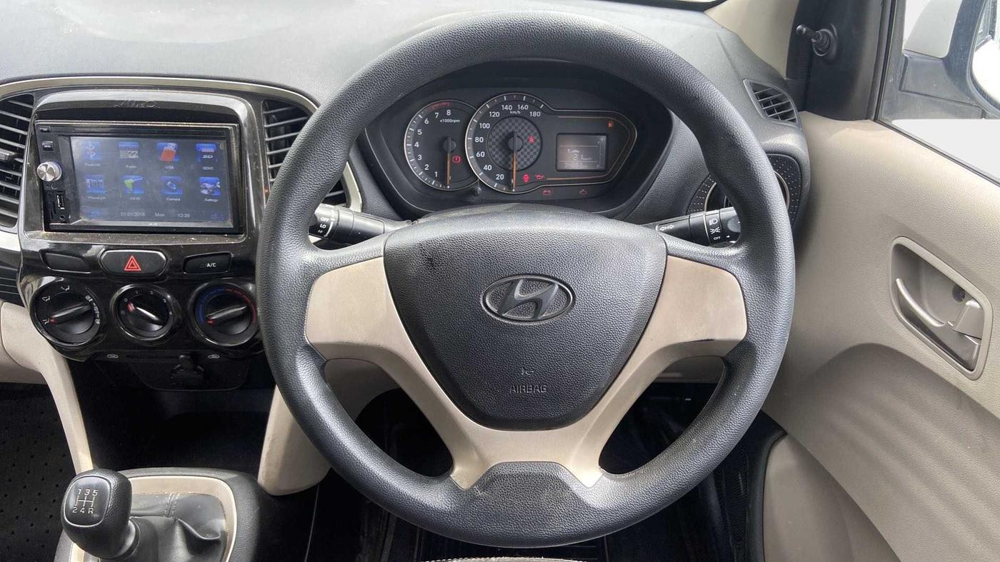 2019 Hyundai NEW SANTRO MAGNA, Petrol, Manual, 34,861 km, Steering Wheel Close Up