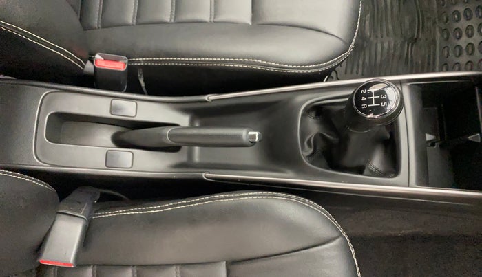 2019 Maruti Baleno DELTA PETROL 1.2, Petrol, Manual, 22,625 km, Gear Lever