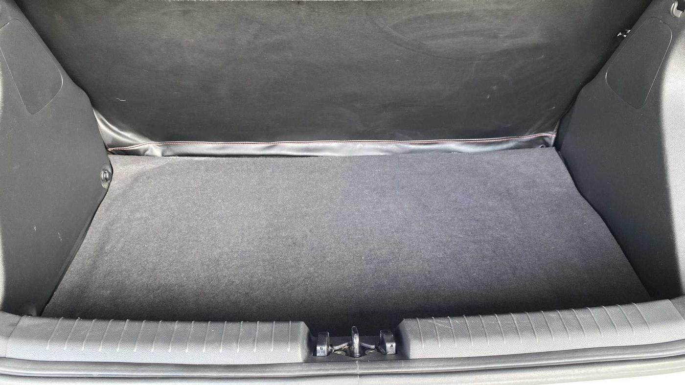 2019 Hyundai Elite i20 SPORTZ PLUS 1.2, Petrol, Manual, 25,148 km, Boot Inside