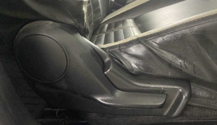 2017 Maruti Baleno DELTA PETROL 1.2, Petrol, Manual, 36,701 km, Driver Side Adjustment Panel
