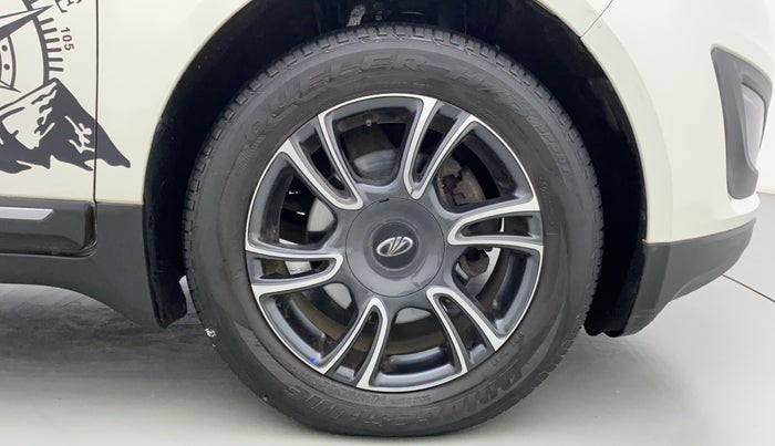 2018 Mahindra MARAZZO M8 7 STR, Diesel, Manual, 23,654 km, Right Front Wheel