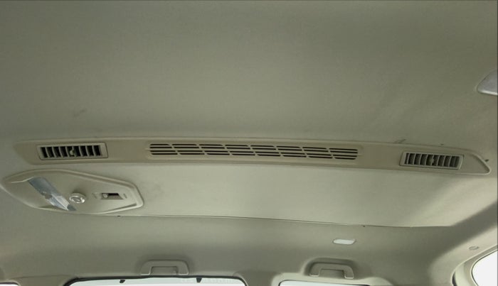 2018 Mahindra MARAZZO M8 7 STR, Diesel, Manual, 23,654 km, Rear AC Vents