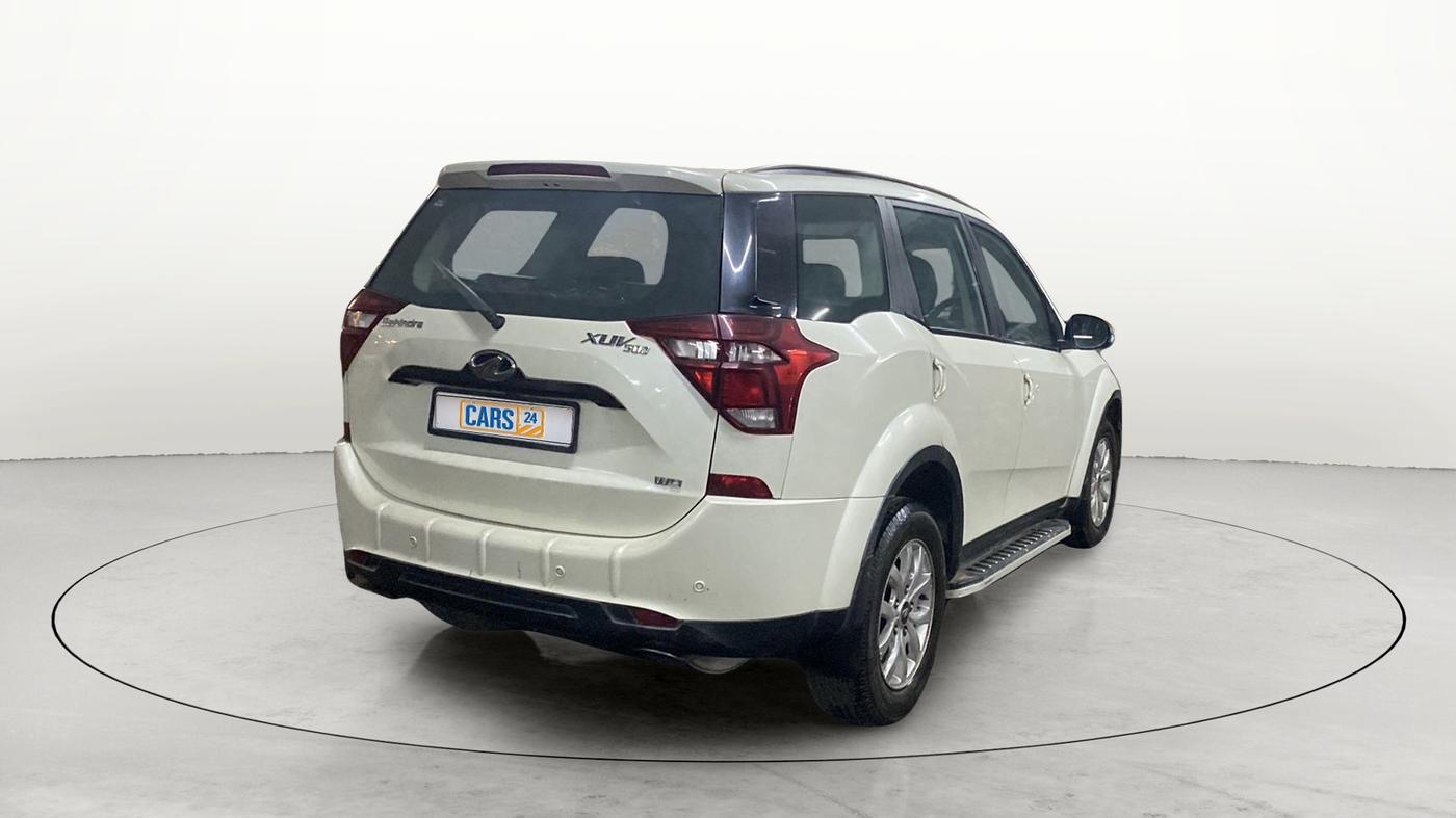 2018 Mahindra XUV500 W9, Diesel, Manual, 31,743 km, Right Back Diagonal