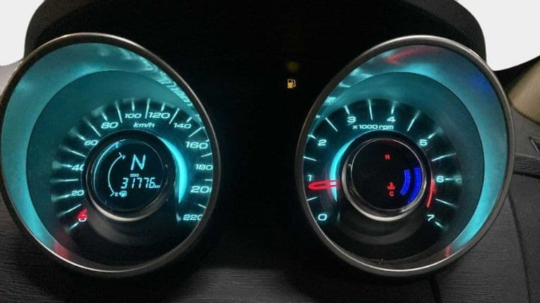 2018 Mahindra XUV500 W9, Diesel, Manual, 31,743 km, Odometer Image