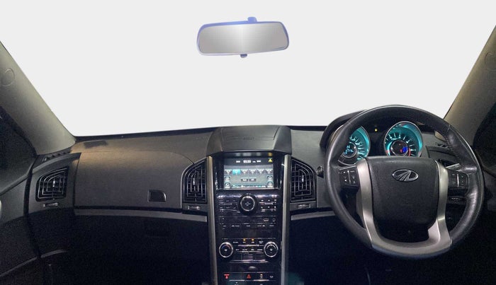 2018 Mahindra XUV500 W9, Diesel, Manual, 31,743 km, Dashboard