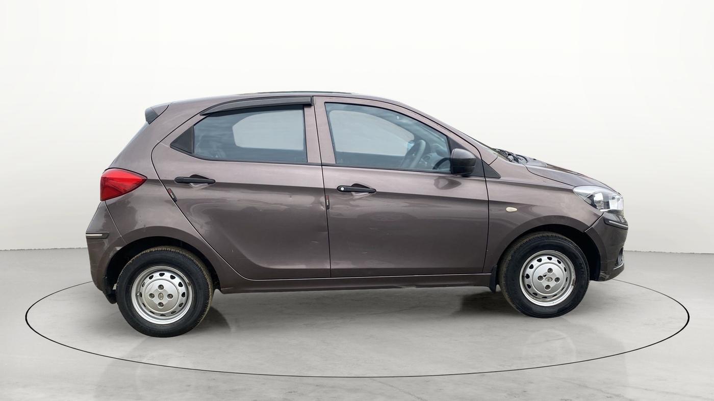 2017 Tata Tiago XM PETROL, Petrol, Manual, 68,872 km, Right Side View