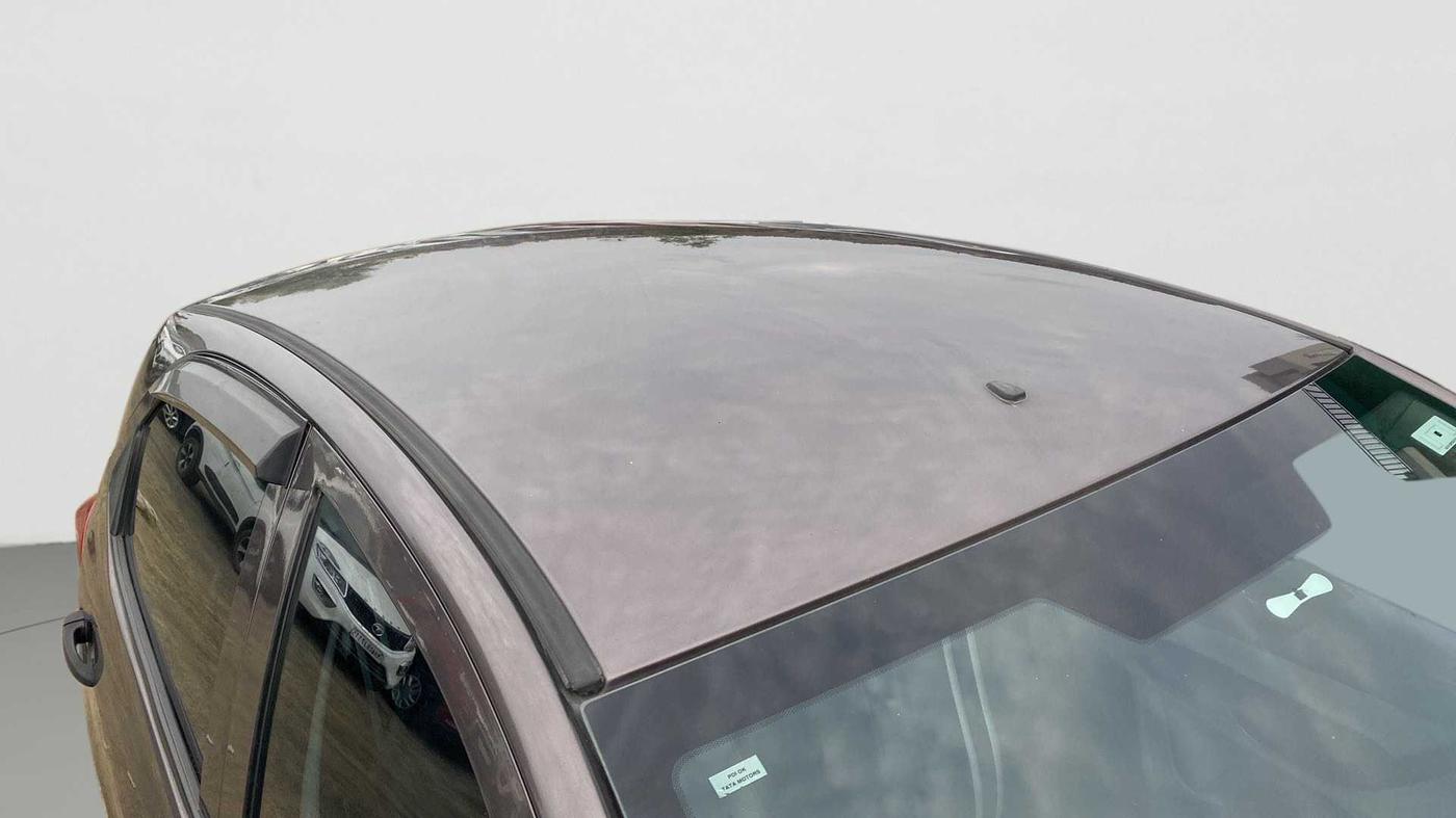 2017 Tata Tiago XM PETROL, Petrol, Manual, 68,872 km, Roof